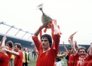 米兰捕鱼-利物浦传奇球员宣布退役，欧冠之路再添波折