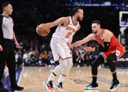 米兰体育-包含公牛客场惊险战胜尼克斯，占领东部榜首的词条