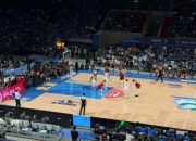 米兰,-波鸿队寻找突破口，争取三分