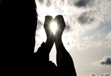 米兰真人-蝙蝠军团铁血逼平喜鹊！华伦西亚主场筑起叹息之墙