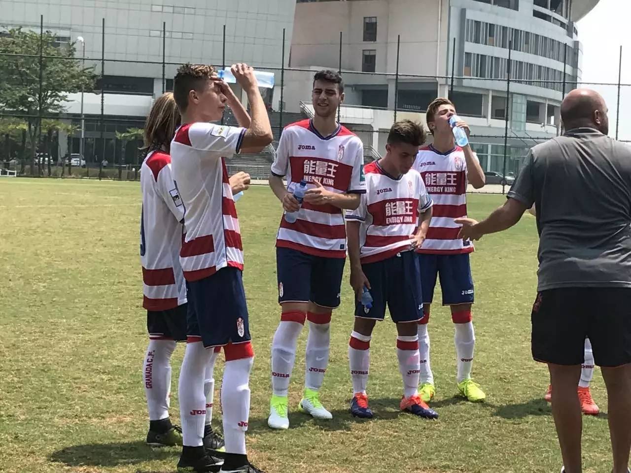 格拉纳达客场告捷,继续稳健发挥的简单介绍 格拉纳达客场告捷,继续稳健发挥的简单介绍