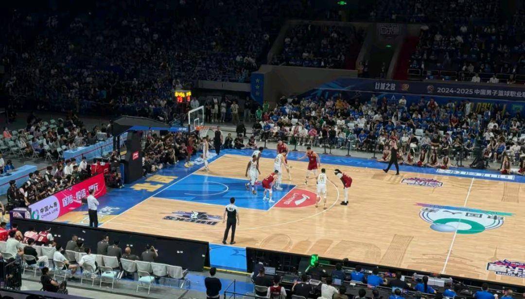 波鸿队寻找突破口，争取三分