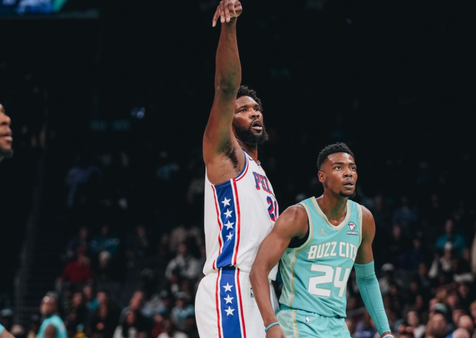 76人遭遇猛龙，恩比德独挑大梁带领球队连胜