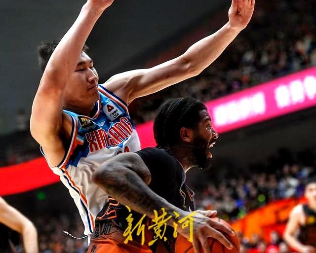 新疆男篮主场取胜,延续连胜势头的简单介绍 新疆男篮主场取胜,延续连胜势头的简单介绍