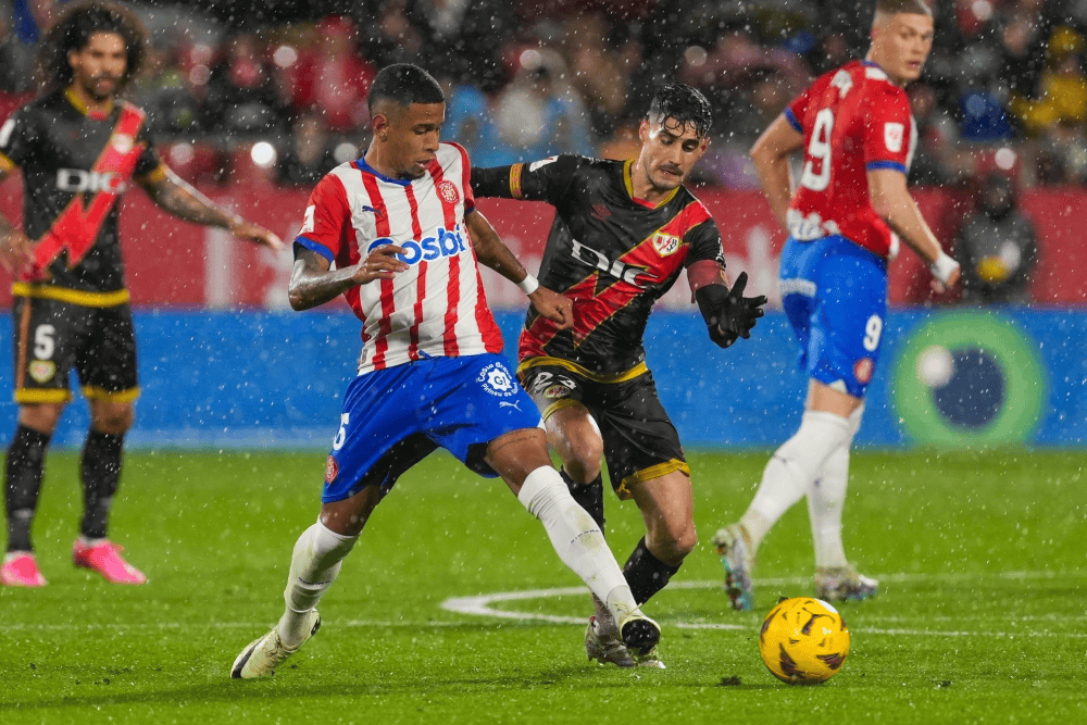 赫罗纳主场逼平巴列卡诺，保级形势严峻