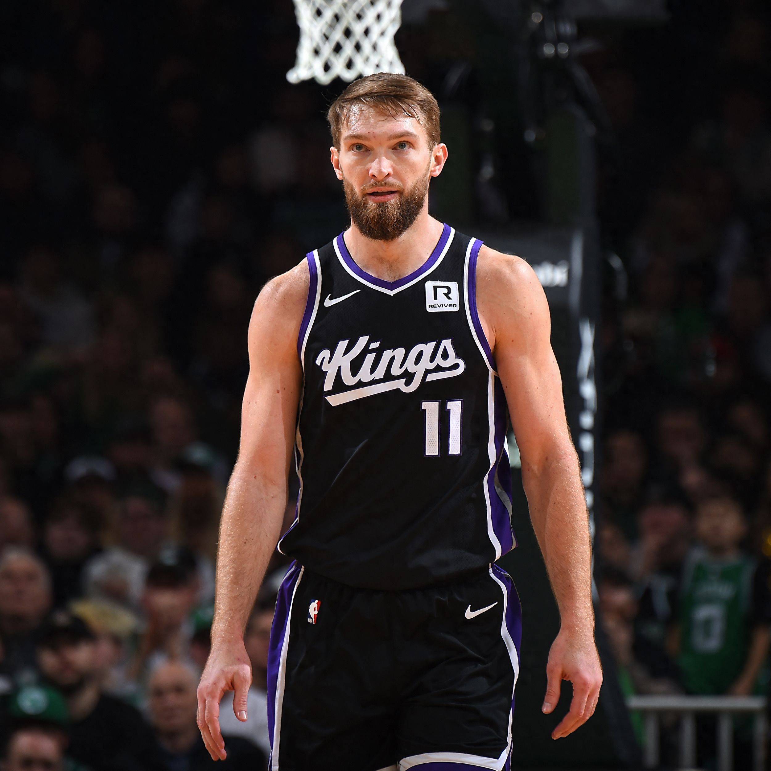 雄鹿主场力擒国王，取得胜利