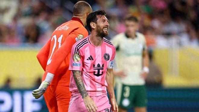 包含巴黎圣日耳曼晋级欧冠八强，梅西率队异军突起的词条