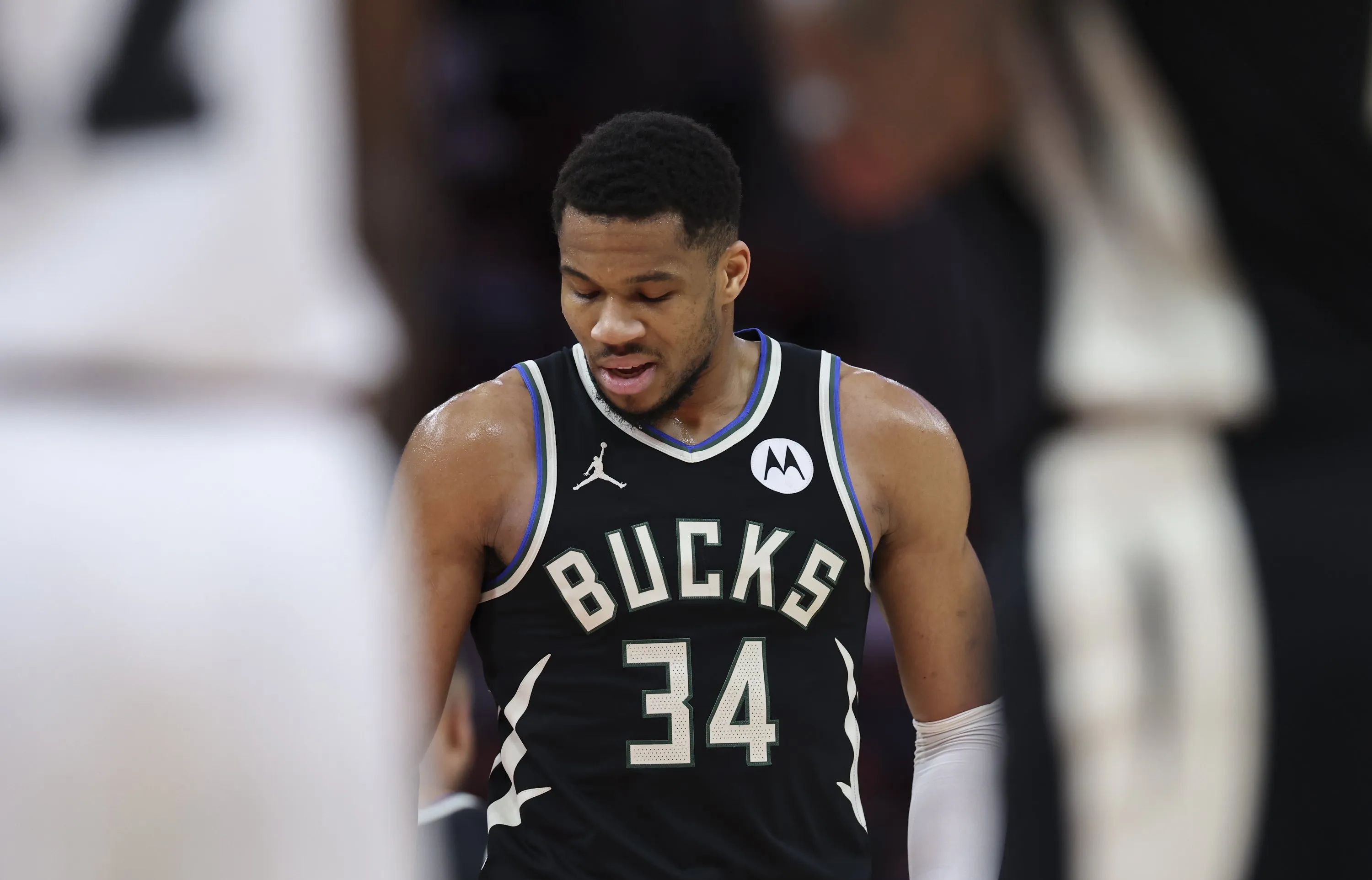 关于猛龙大胜掘金，全队精神状态高涨的信息