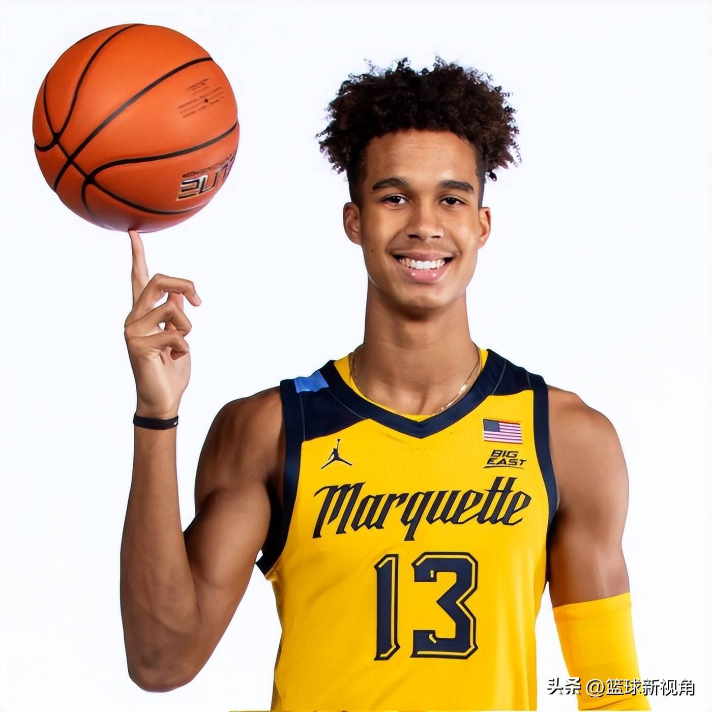 关于太阳队新秀崭露头角，成为球队新的希望的信息